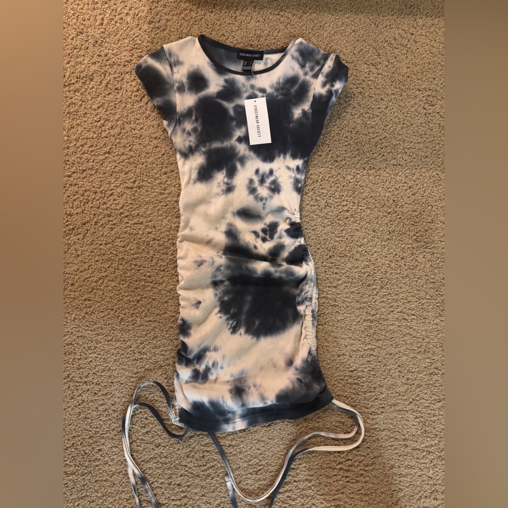 Streetwear Society Blue and White Tie-Dye dress